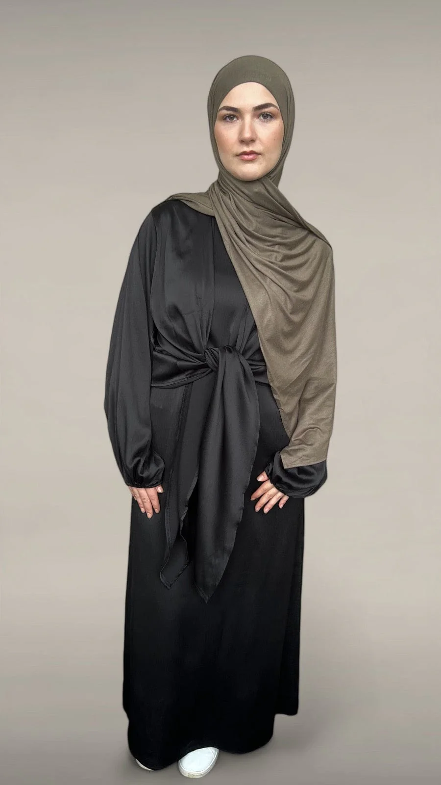 Classy Satin Sæt (Sort) - Image 3