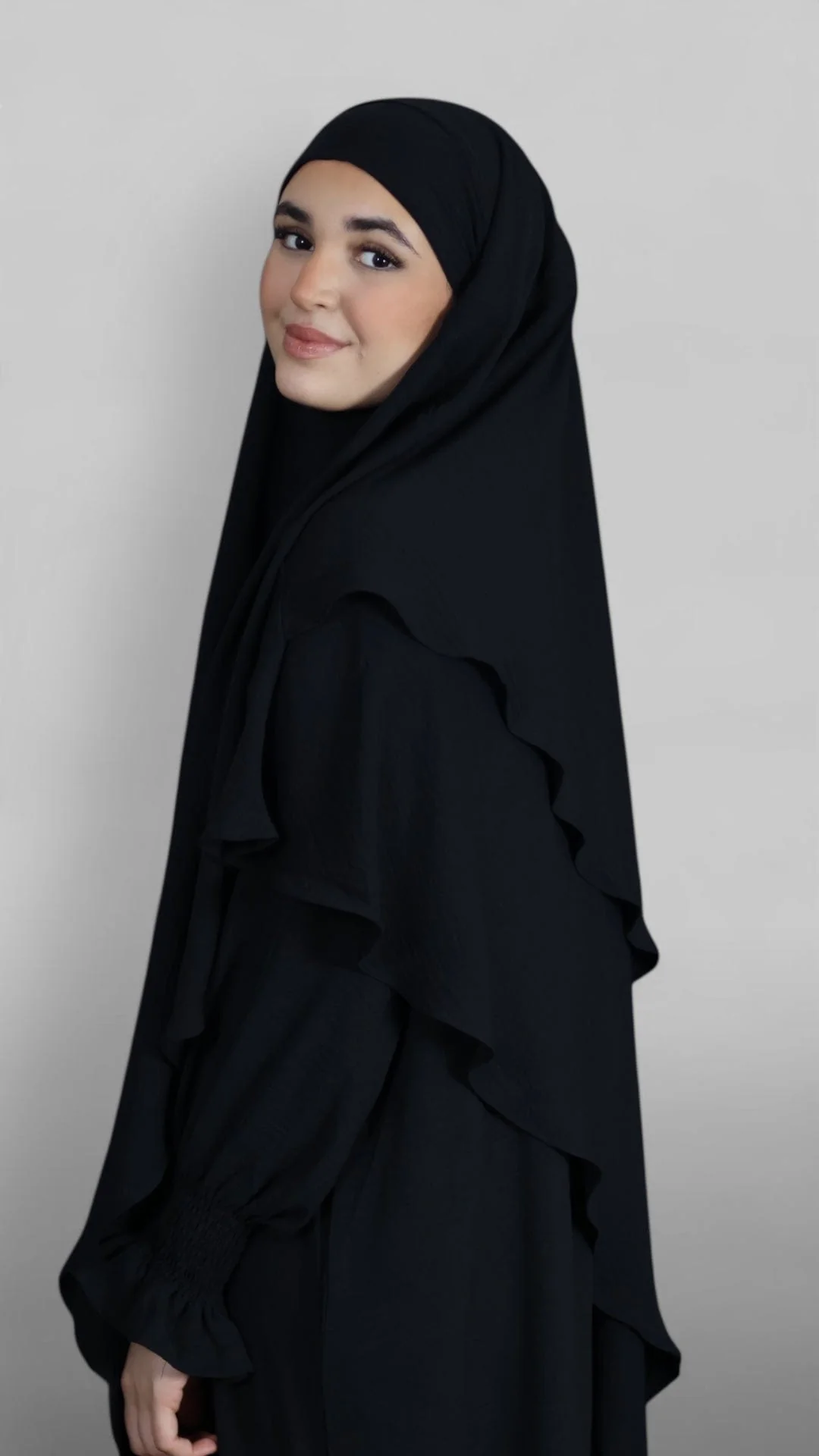 Crinkle Tie-back Khimar 2-lag (Sort) - Image 3