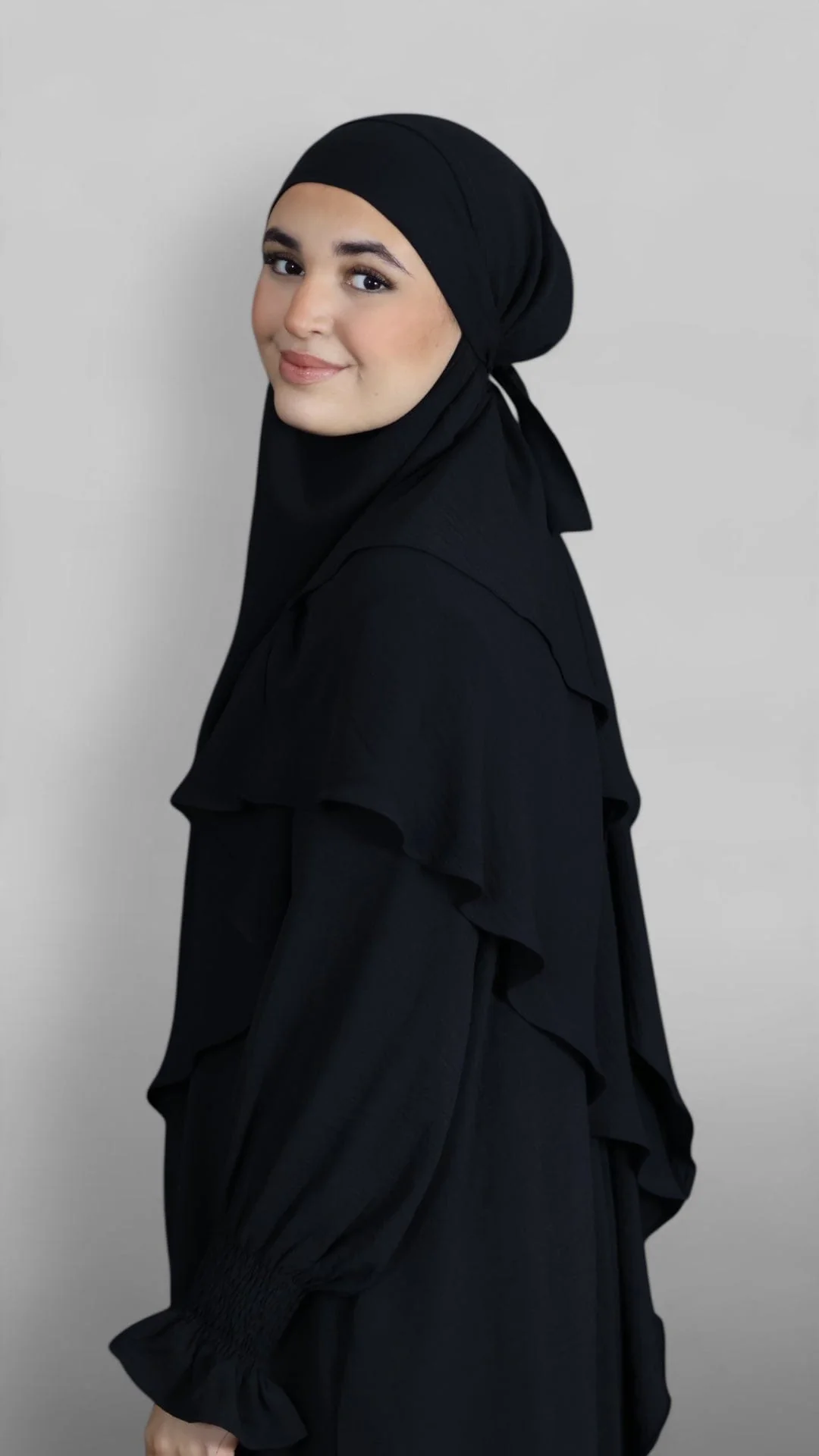 Crinkle Tie-back Khimar 2-lag (Sort) - Image 4