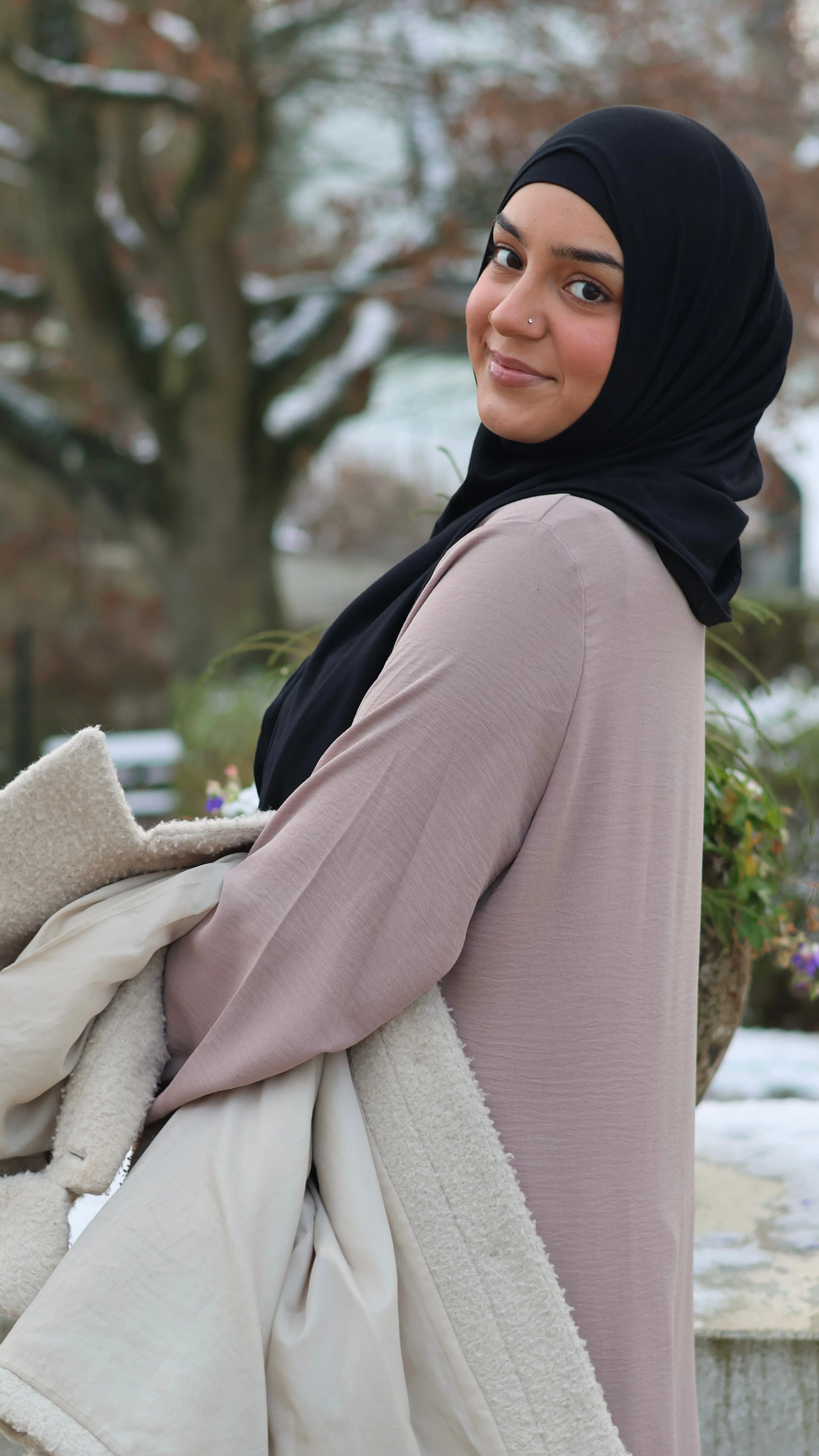 Premium Jersey Instant Khimar (Sort) - Image 3