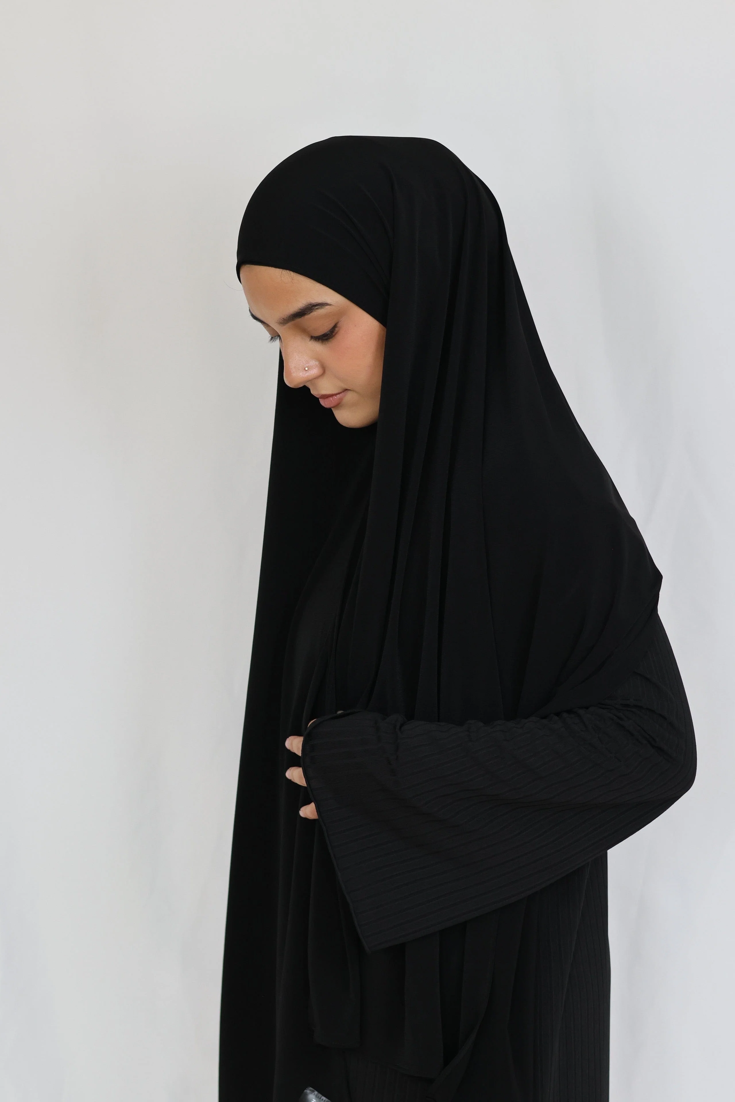 Refined Plain Liquid Jersey (Sort) - Image 5